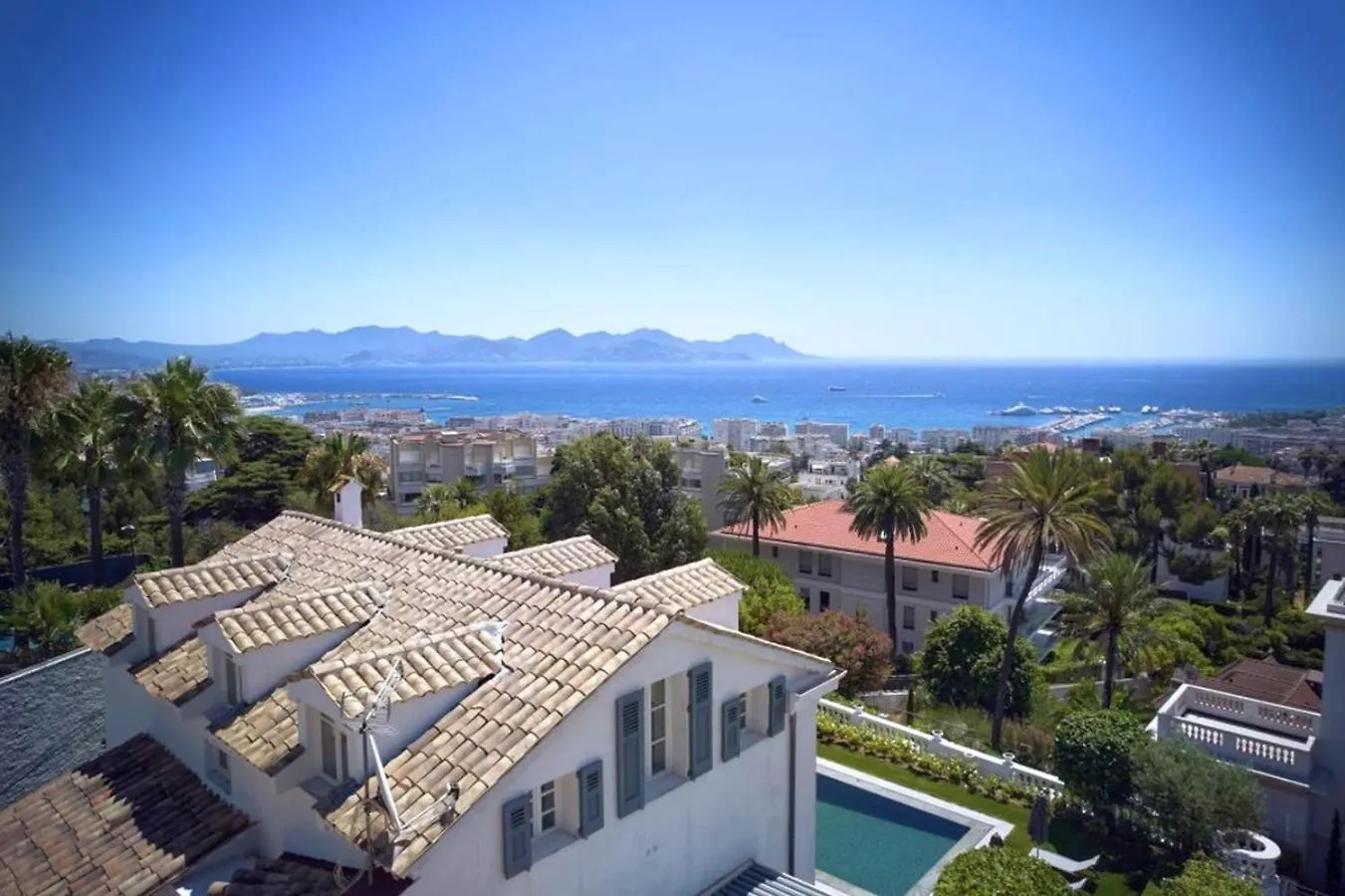 Villa With Panoramic Sea Views And Heated Pool In La Californie Cannes Francie