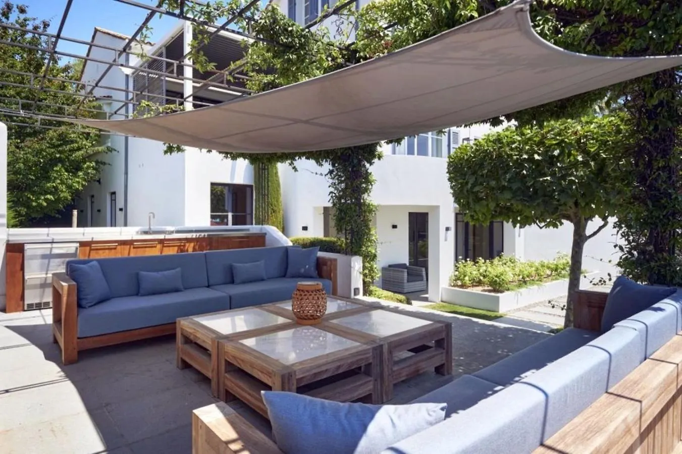 Villa With Panoramic Sea Views And Heated Pool In La Californie Cannes