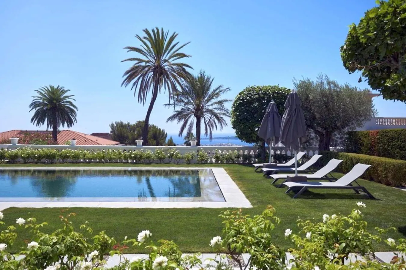 Villa With Panoramic Sea Views And Heated Pool In La Californie Cannes
